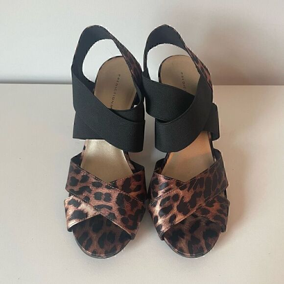 Predictions Wedge Sandal Leopard Print Stretchy Strap Black Size 7 Wide Fit NEW - Picture 2 of 9